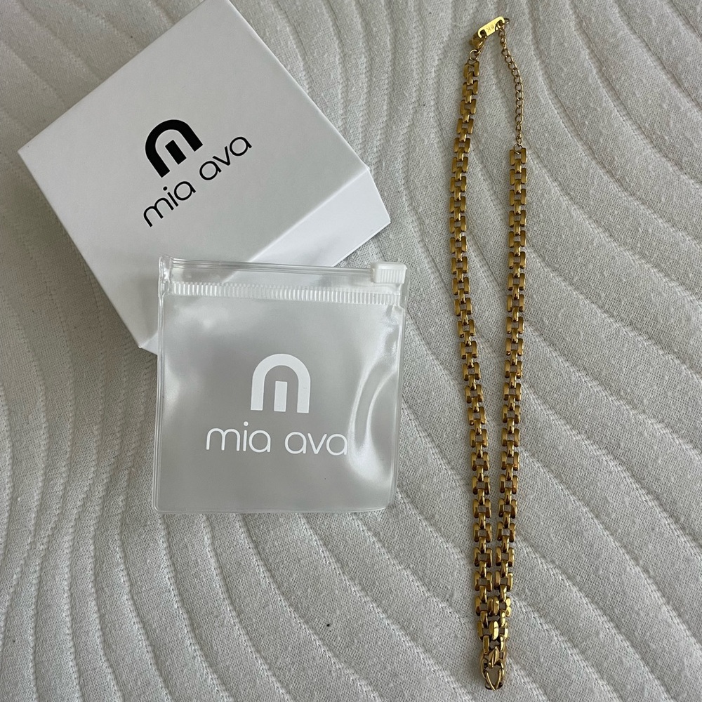 Mia Ava 18K Square Chain Necklace